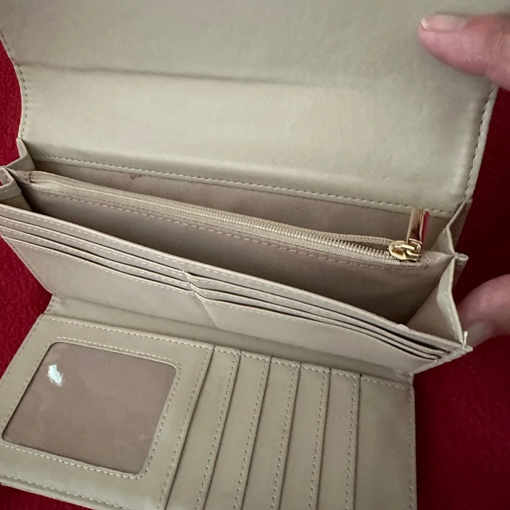 Purse & Wallet Set - Picture 9 of 9